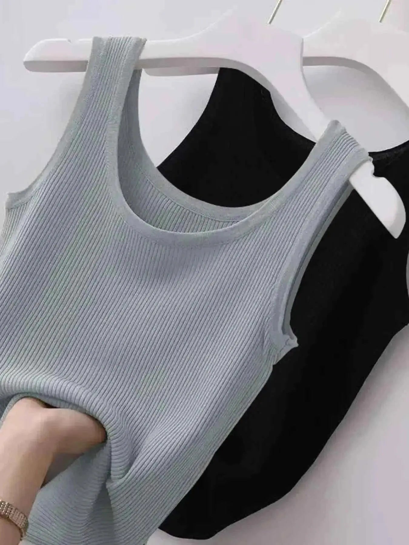 Plus Size Ribbed Knit Scoop Neck Tank Top