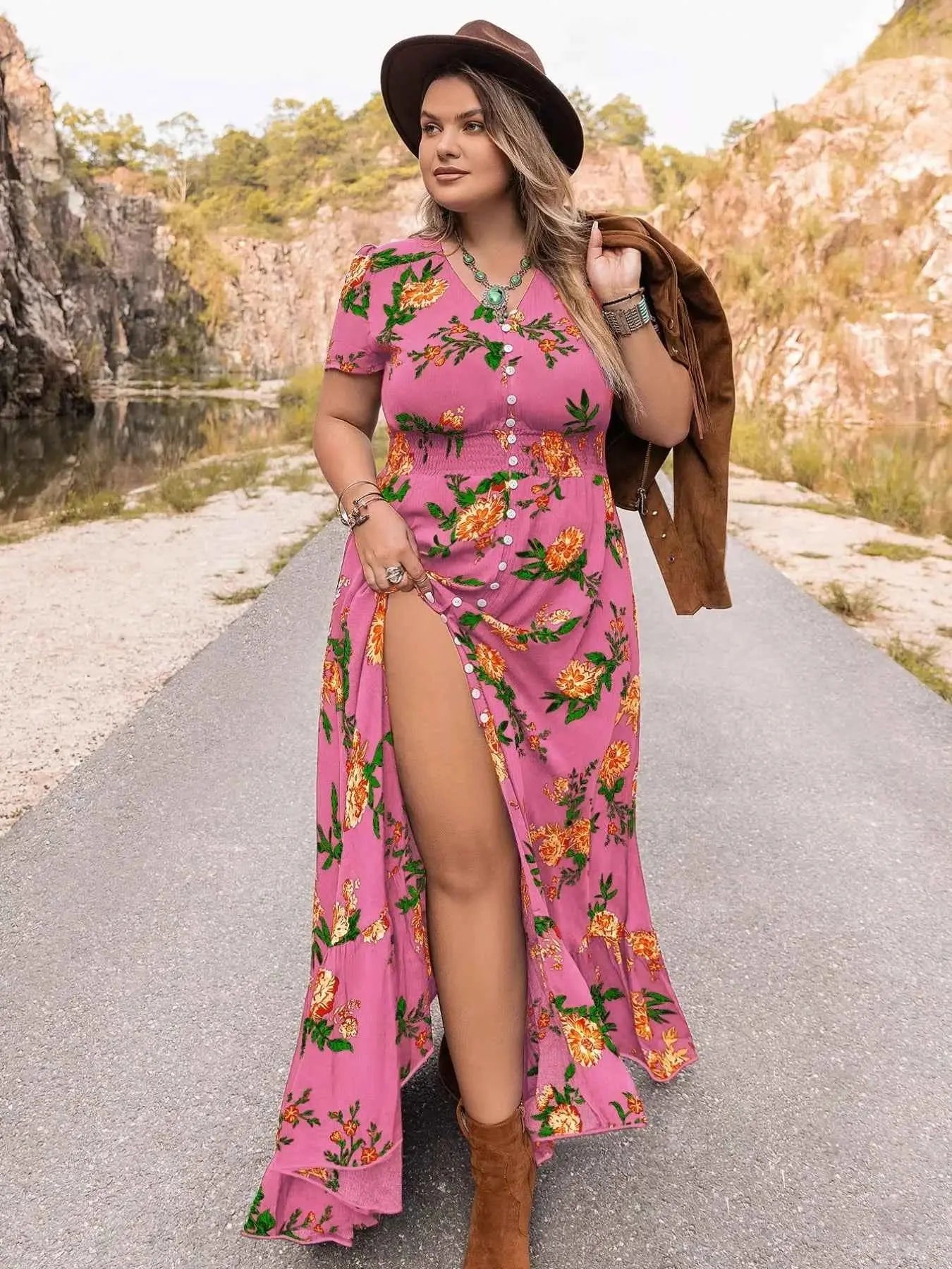 Plus Size Floral V-Neck Short Sleeve Maxi Dress