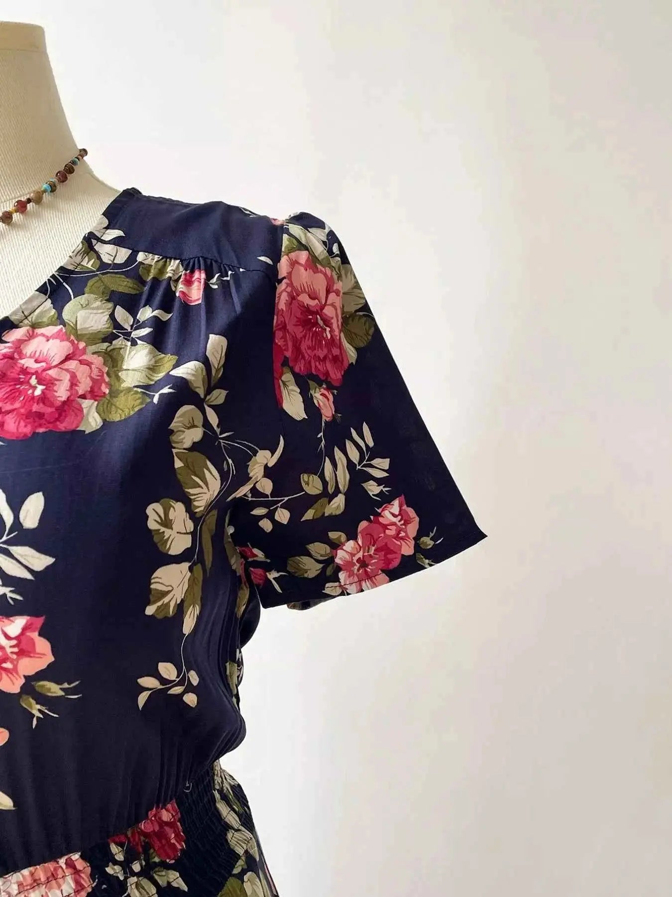 Plus Size Floral Print Short Sleeves V-Neck Dress