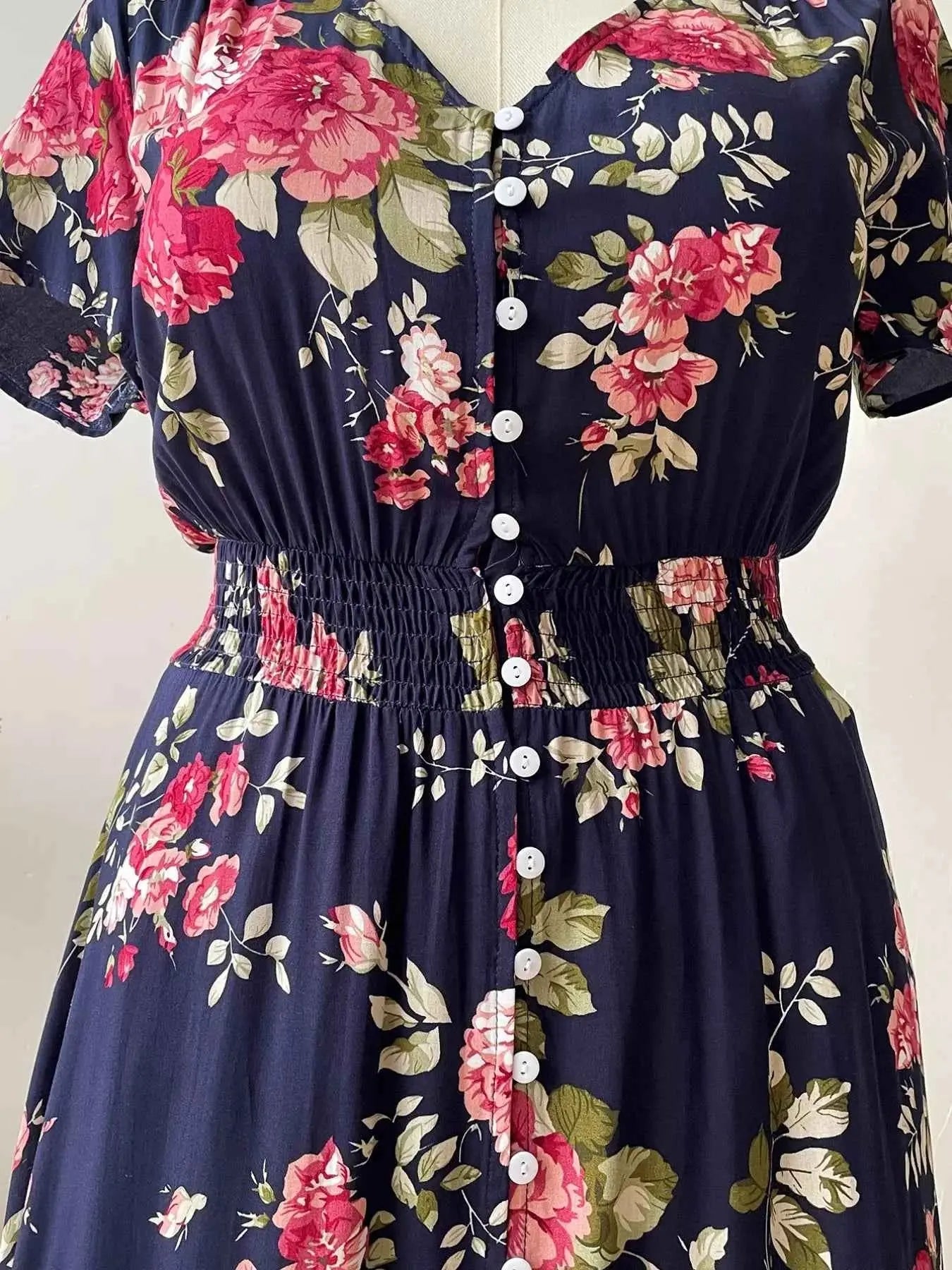 Plus Size Floral Print Short Sleeves V-Neck Dress