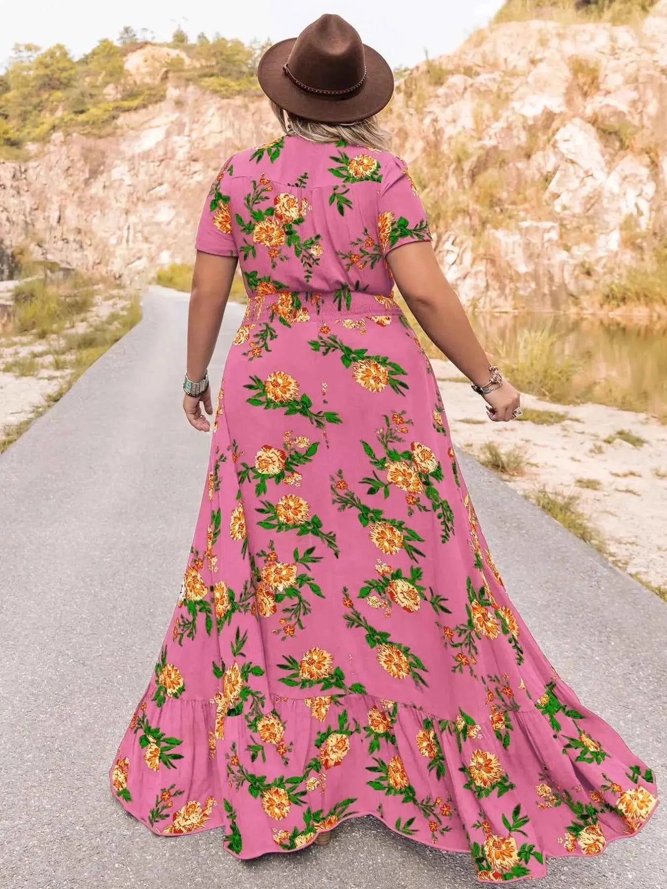 Plus Size Floral V-Neck Short Sleeve Maxi Dress