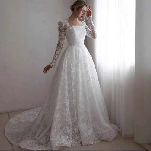 Plus size Embroidered Long Sleeve Trailing Wedding Dress