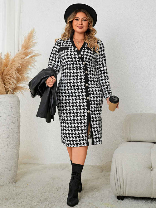 Honey Plus Size Houndstooth Long Sleeve Slit Dress