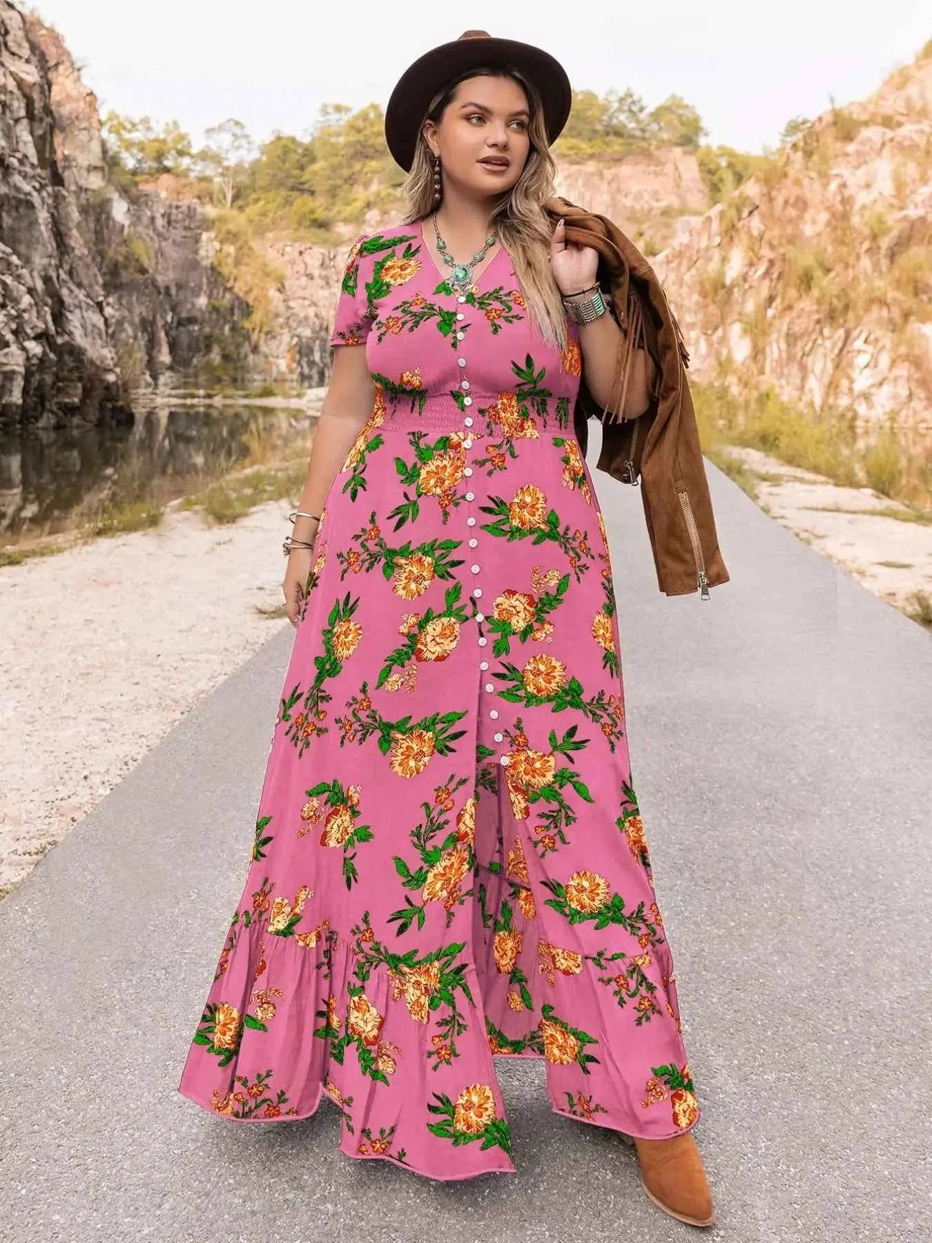 Plus Size Floral V-Neck Short Sleeve Maxi Dress
