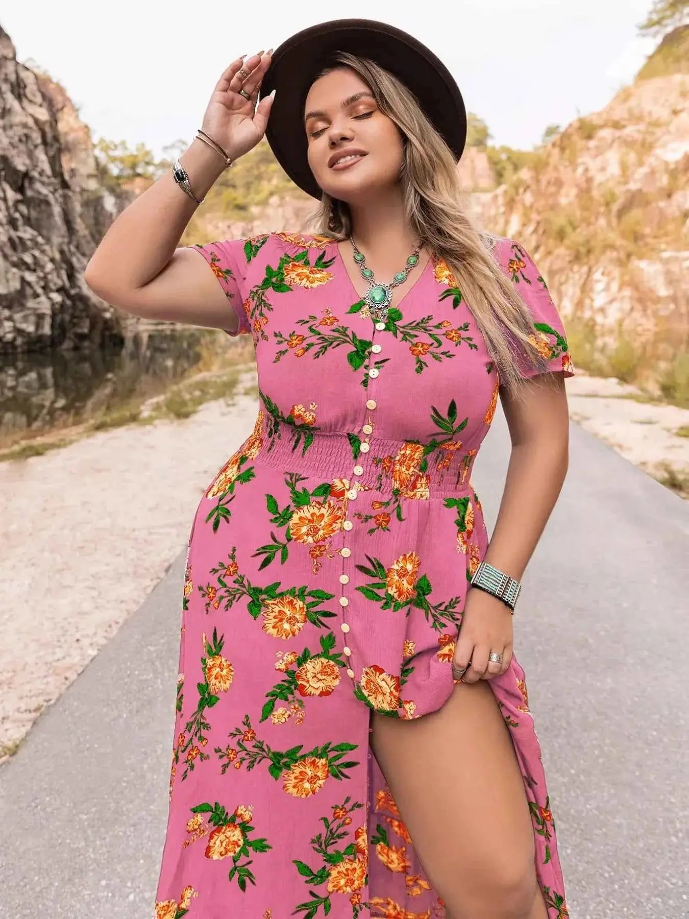 Plus Size Floral V-Neck Short Sleeve Maxi Dress