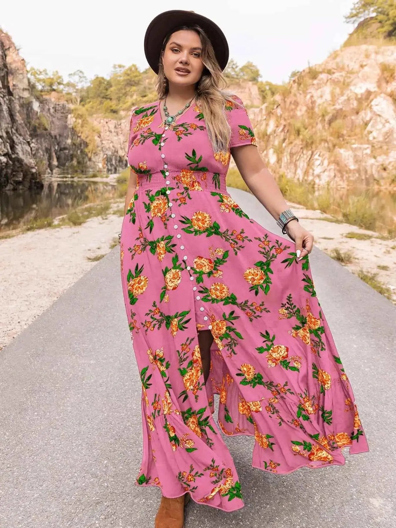 Plus Size Floral V-Neck Short Sleeve Maxi Dress