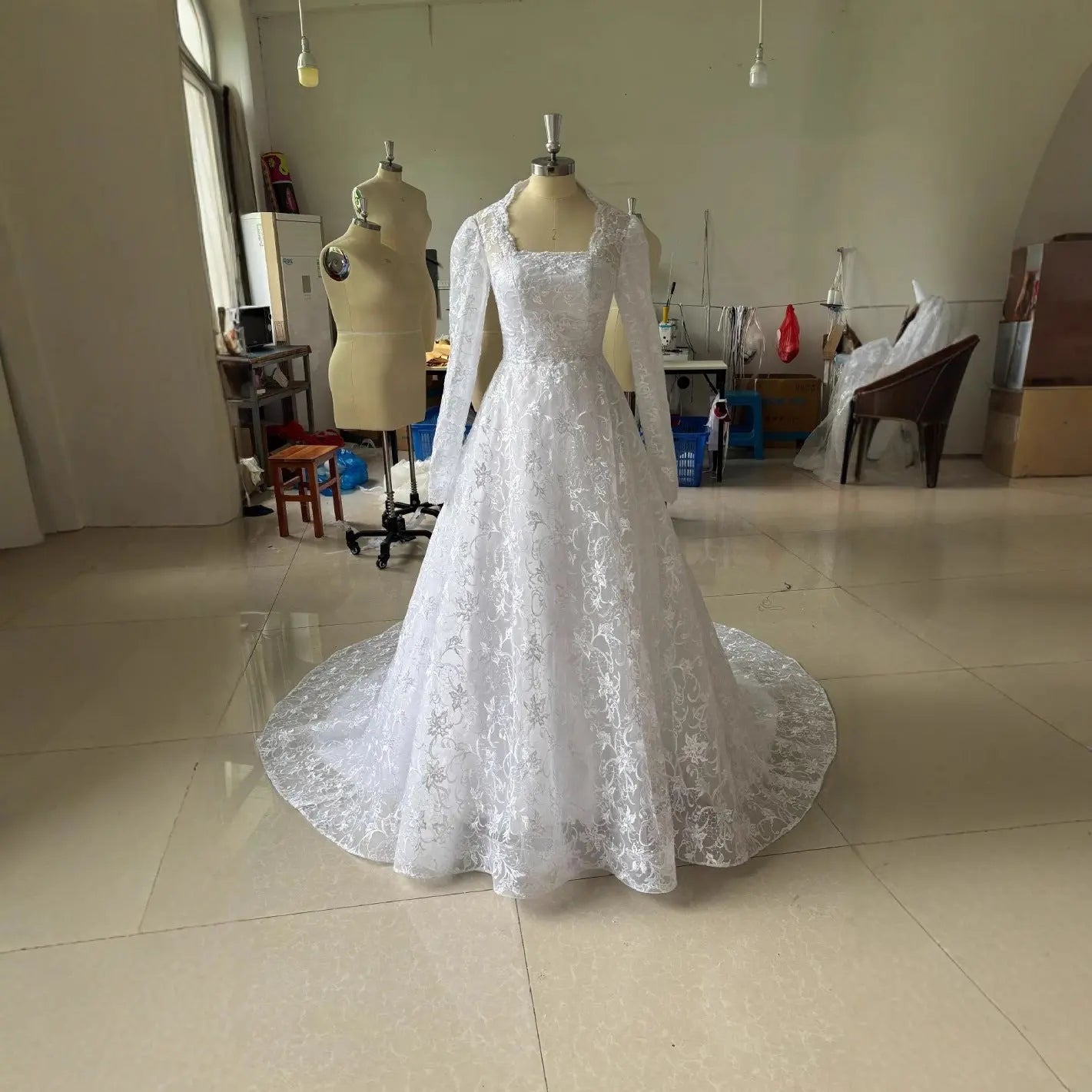 Plus size Embroidered Long Sleeve Trailing Wedding Dress - Shidly