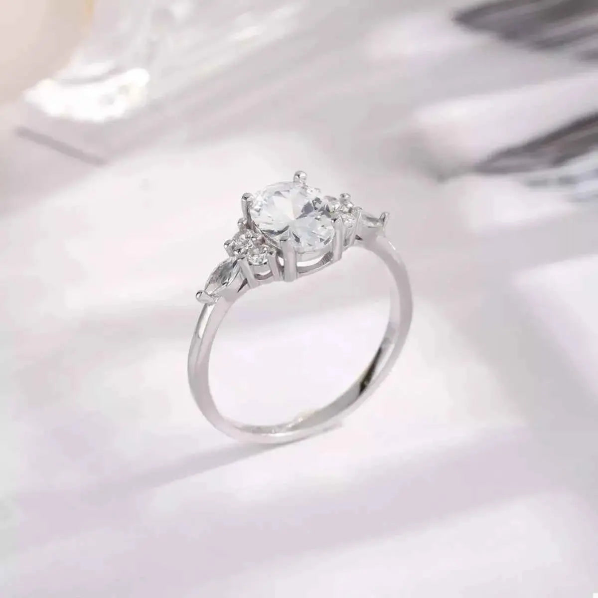 925 Sterling Silver Zircon Ring