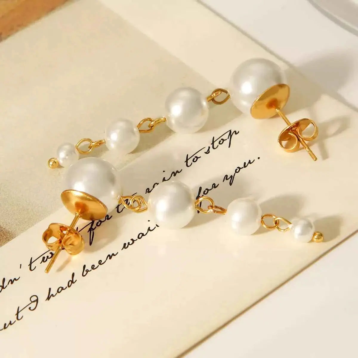 Synthetic Pearl Drop Chain Earrings with Gold Accents