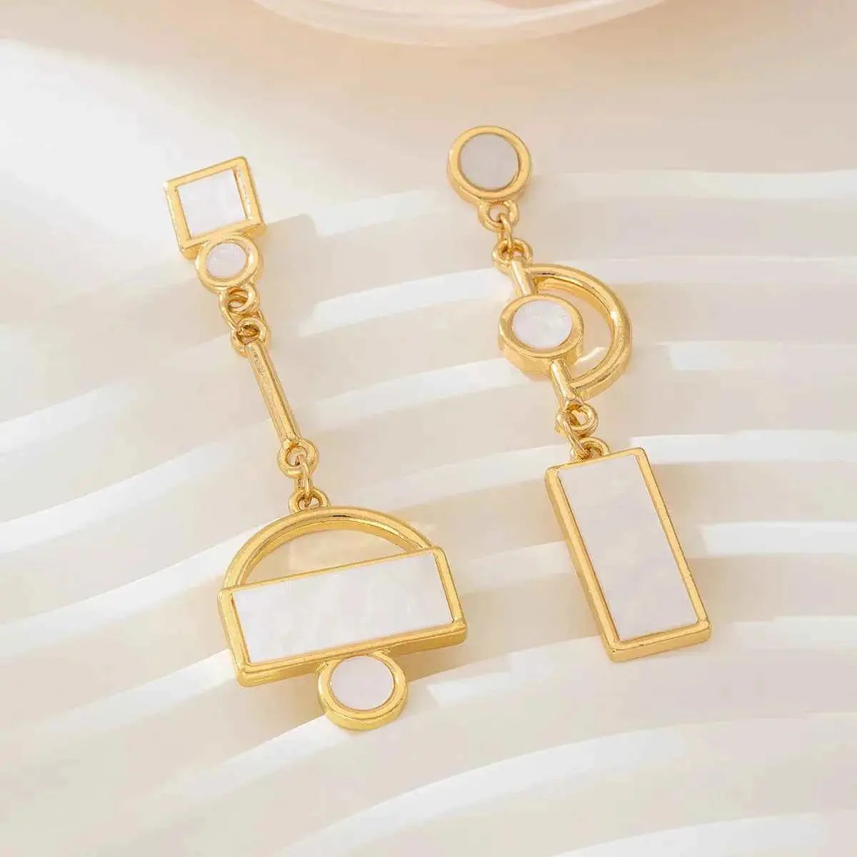 Geometric Gold Chain Drop Earrings