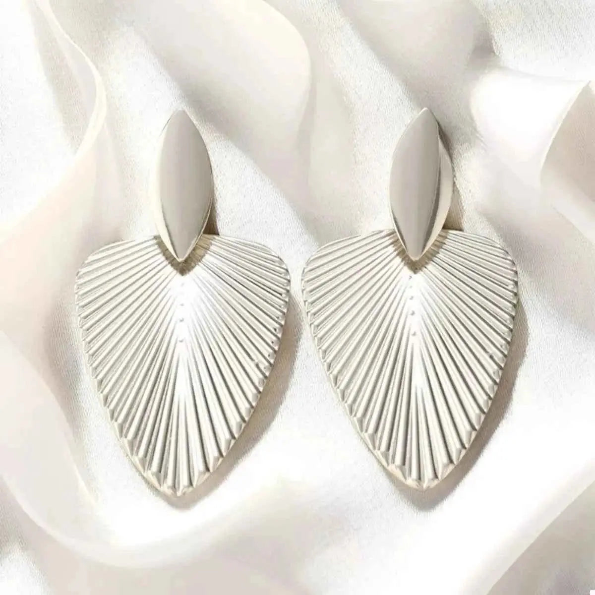 Alloy Textured Earrings