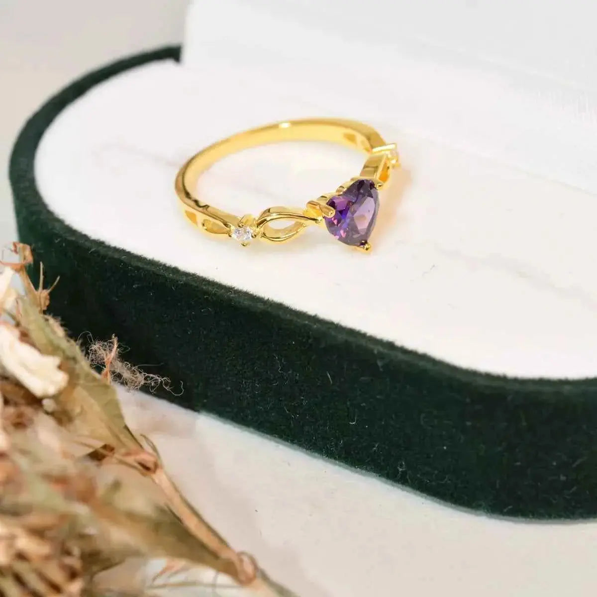 925 Sterling Silver Zircon Heart Ring