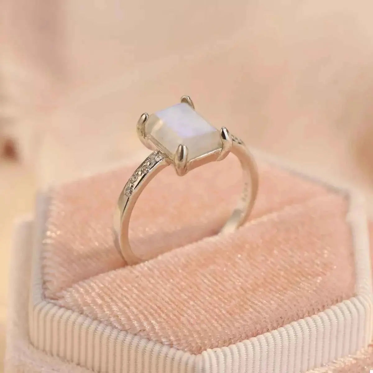 925 Sterling Silver Zircon Rectangle Ring