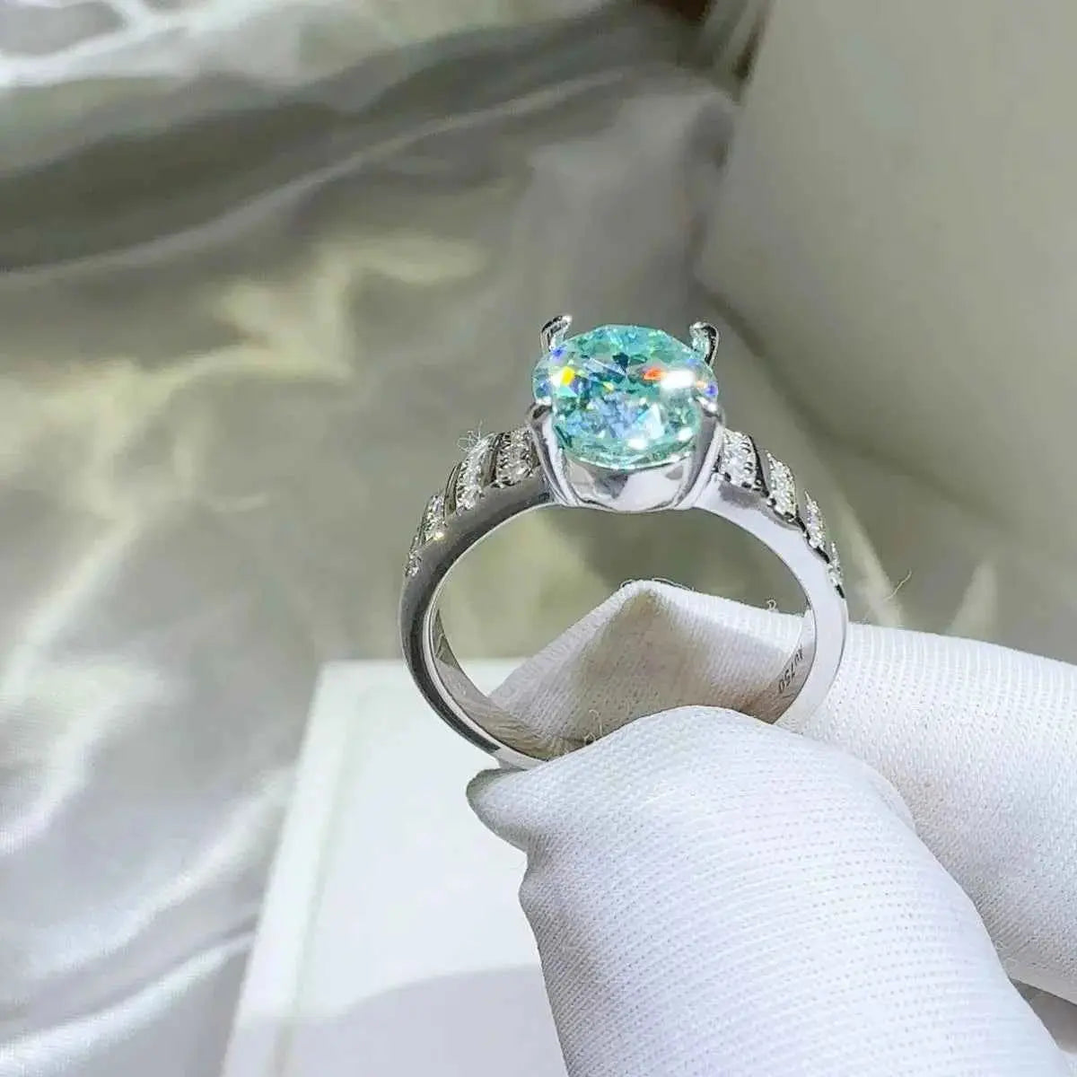 2 Carat Moissanite 925 Sterling Silver Ring