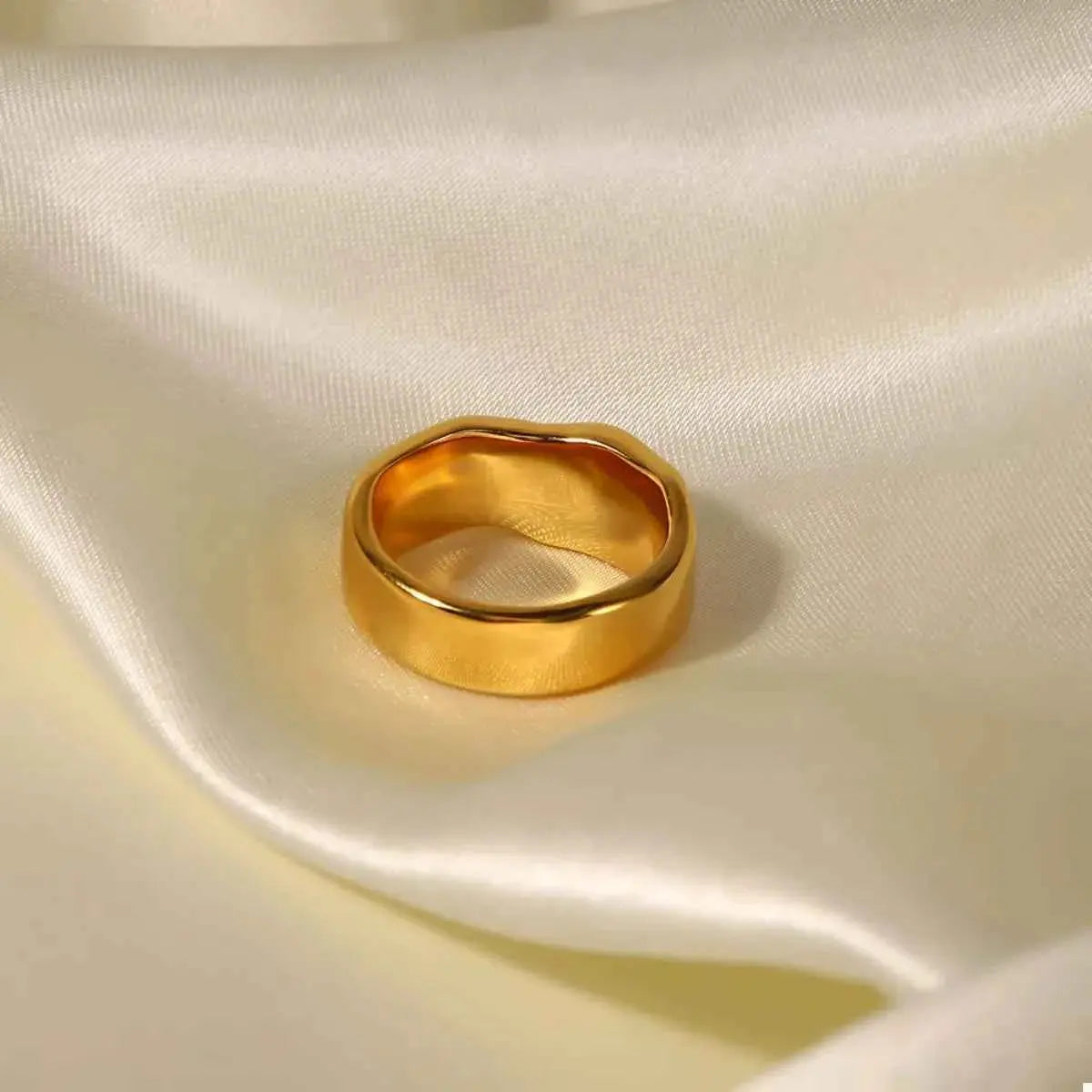 18K Gold-Plated Pearl Ring