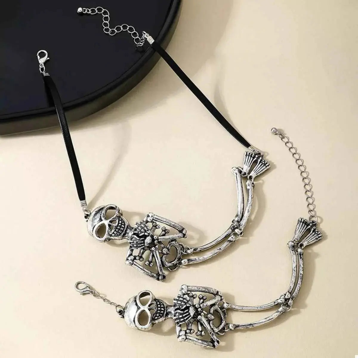 Alloy Skull Necklace and Bracelet Jewelry Set