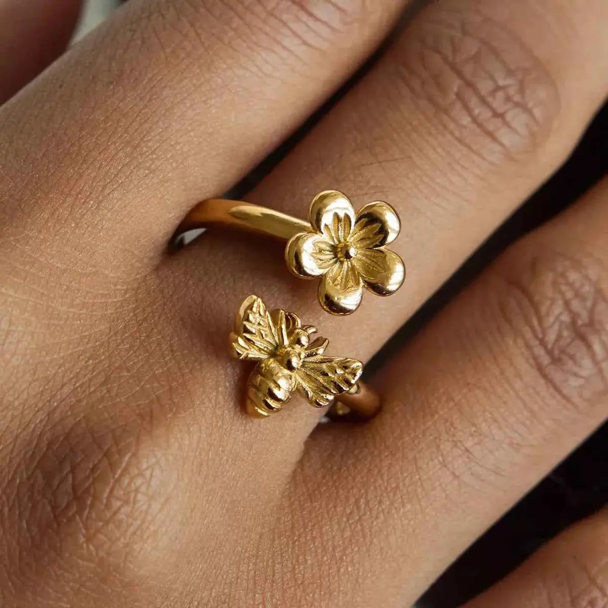 18K Gold-Plated Flower Bee Open Ring