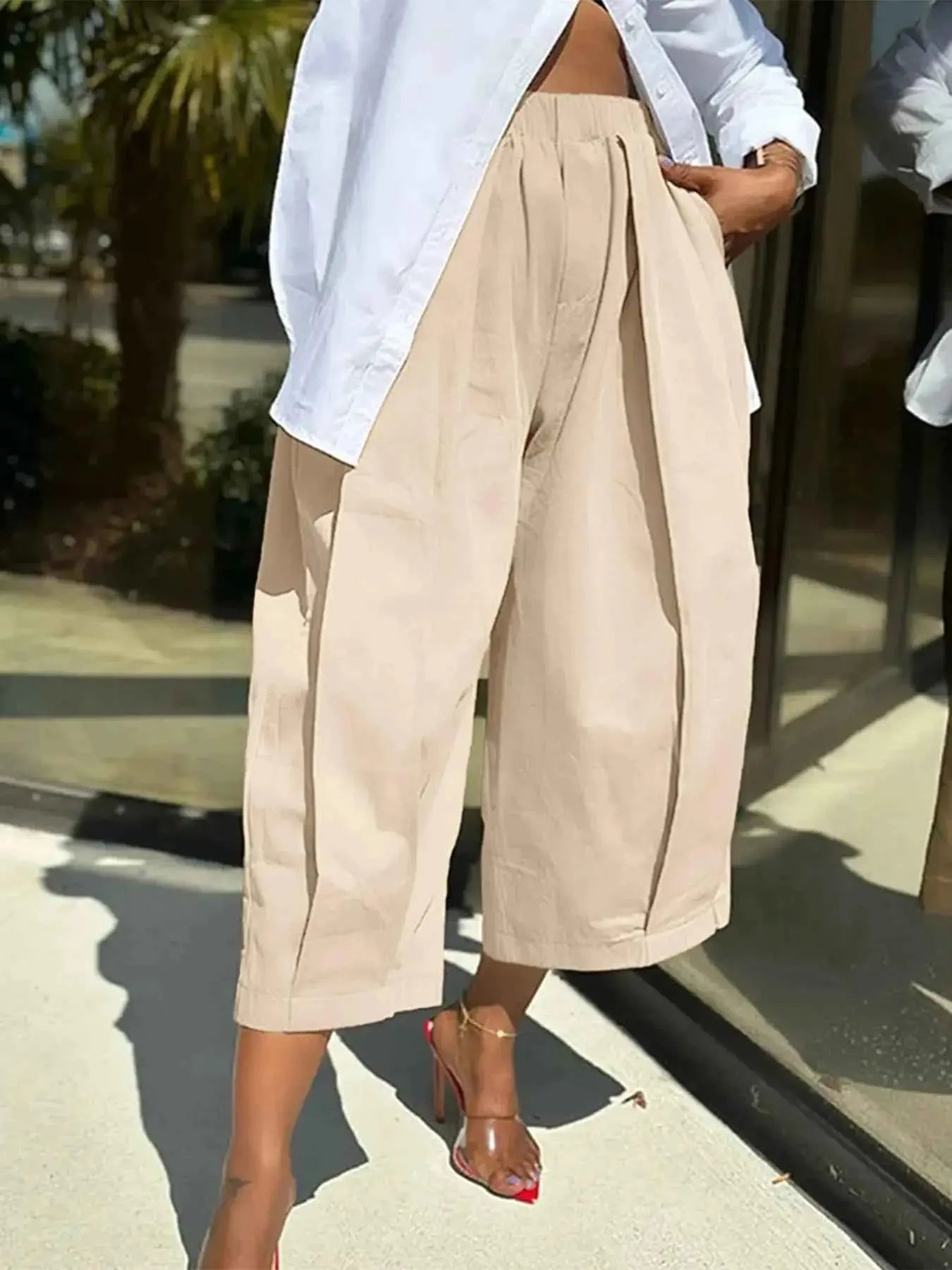 Plus Size Wide Leg Pleated Detail Cropped Pants