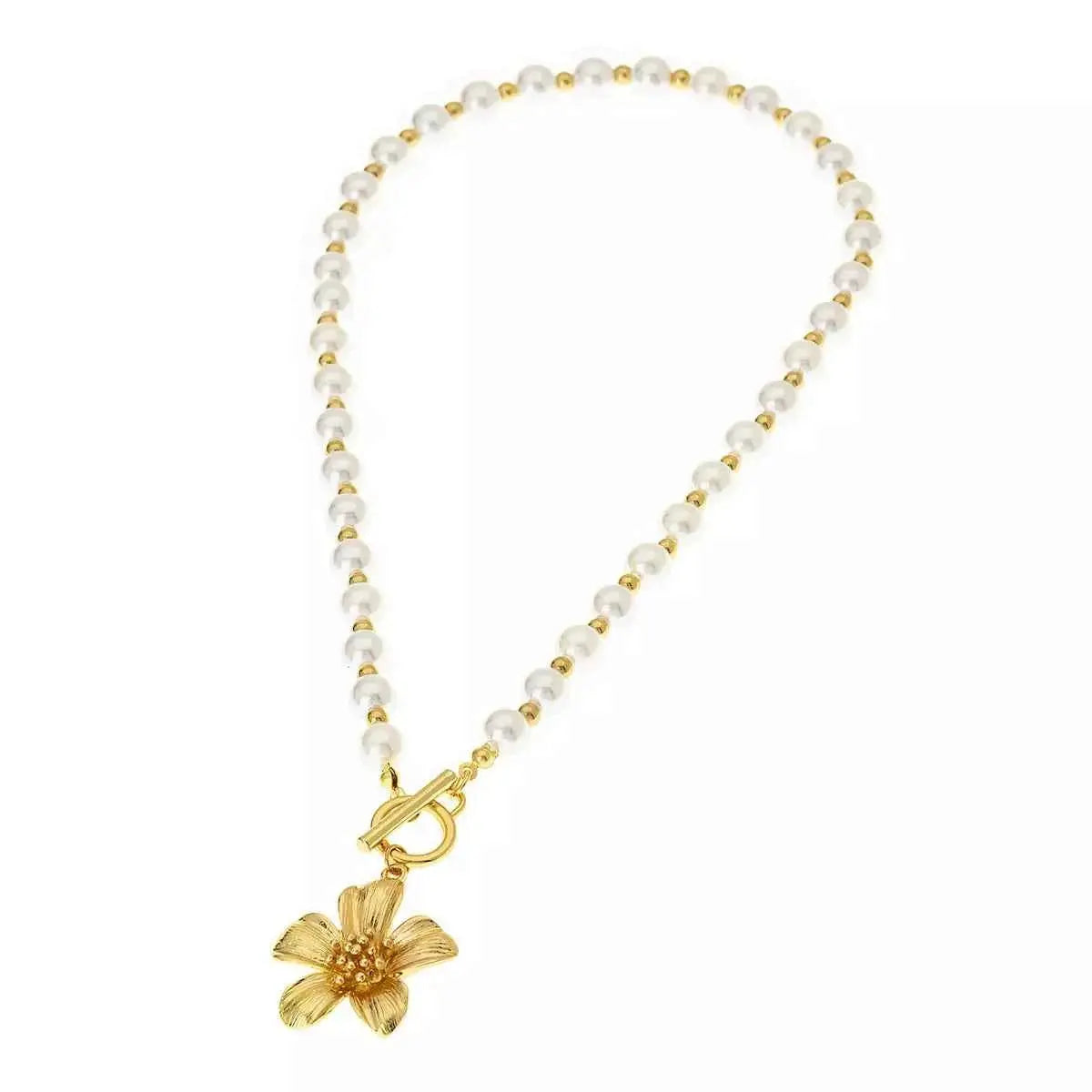 18K Gold-Plated Pearl Flower Pendant Necklace