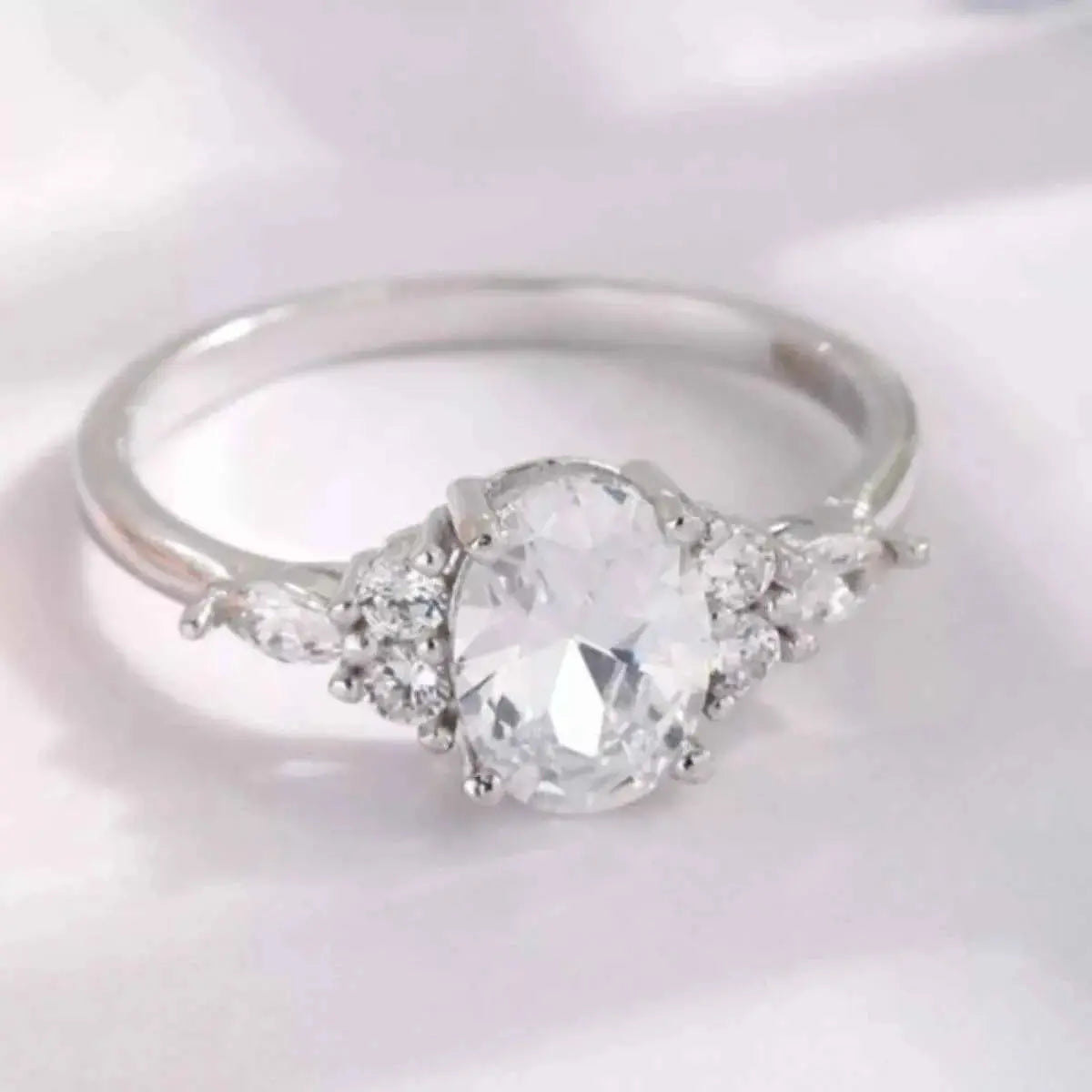 925 Sterling Silver Zircon Ring